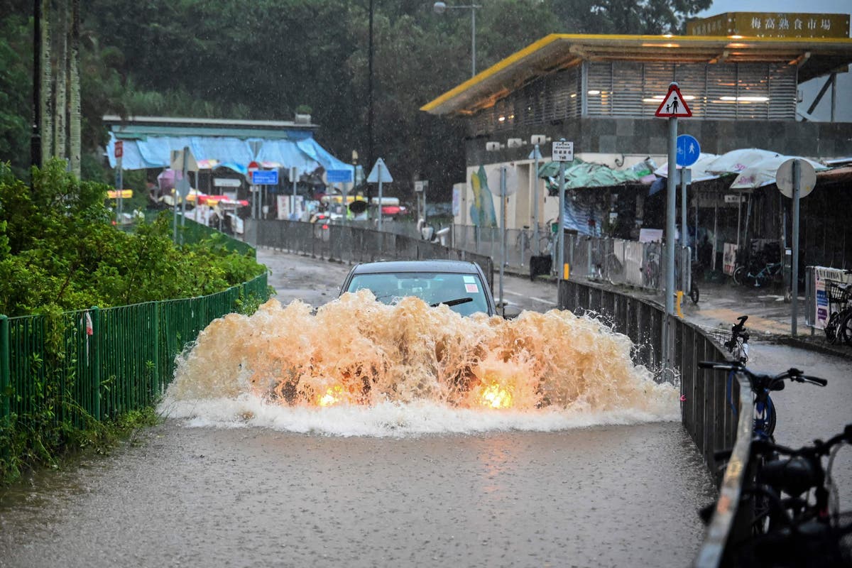 Hong Kong receives its heaviest rainfall since 1884